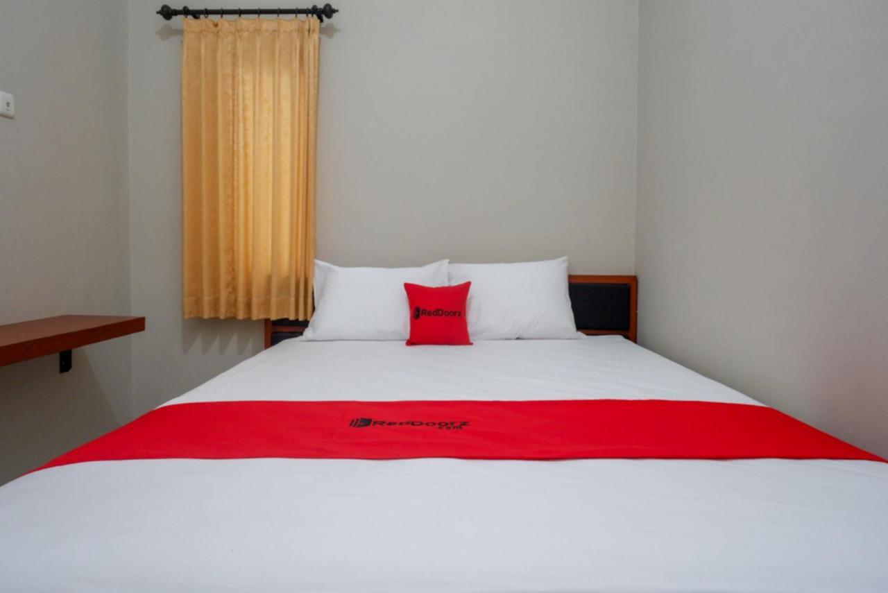 Готель Reddoorz Near Kampus Ump Purwokerto 2 Sumbang Екстер'єр фото